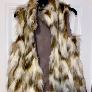 White House Black Market Faux Fur Vest